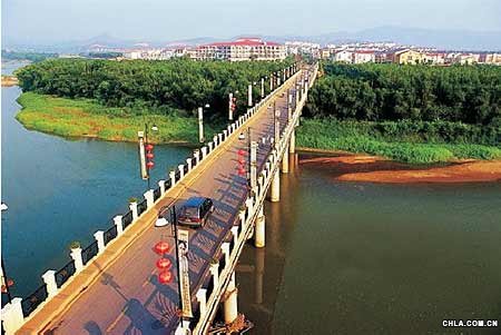 �D�ģ��Ї��Gɫ�W˹��֮·��^ƪ�|���Ğ���