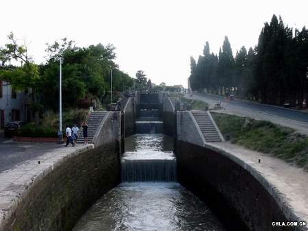 �Bͨ���к��ʹ�����ķ����׵��\��