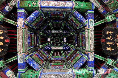 �@�Ǳ����U�͈@����ͤ�微��7��12�Քz����λ�ڱ����������U�͈@ʼ����1750�꣬����������@��1860�꣬����@��Ӣ��܊�ٚ������w���g�ؽ���֮��������U�͈@���U�͈@����e�s290��핣����҇��F��Ҏģ��󣬱�������õĻʼ҈@�֣�Ҳ�ǬF������ʼ҈@���н�������������������ʽ���S���ĹŴ������MȺ�� 