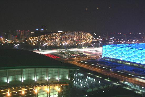 �D��-ҹɫ�е�ˮ�������B�� ���Y(ji��)�˄ڄ�����ˮ