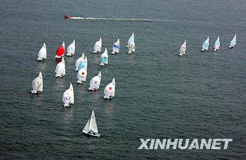 7��12�������Ը������\����ڊW��ِ�����M��ِǰӖ�������A��ӛ�� �鴺���z