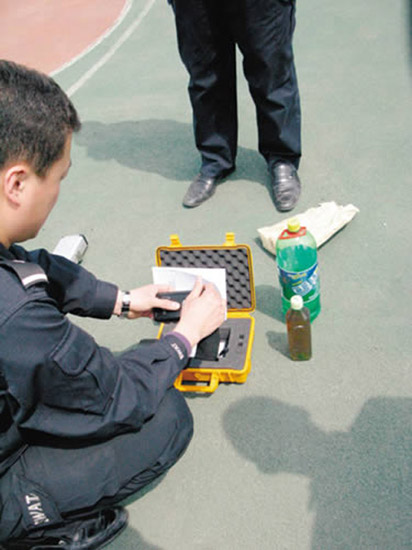 �D�ģ������W�\��������֮Σ�UҺ�w̽�y�x