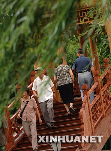 7��29�գ��ο��ھ��ݾ��^�ȅ��^�����գ�ռ��40�fƽ���׵ĈA���@�zַ���@���ą^�򡪡����ݾ��^�״Ό������_������Ϥ�����ջʵ�̎���������c��������ס�ľ��ݾ��^��λ�ڈA���@������ʼ���ڿ������g���@һ���^��δ�����_���^���˴��_�ŵľ��ݾ��^����������������������H�t�����������̡����U���_�ơ���14�M�@�־��^����������������ǡ��������̡��� ���A��ӛ�� ���ڔz 