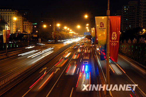 ҹɫ�еı����W�\���^