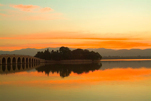 �������������������U�͈@��������