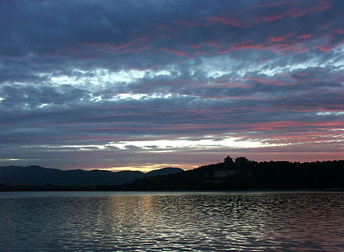 �������������������U�͈@��������