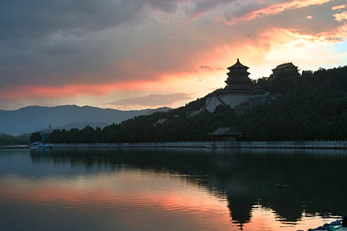 �������������������U�͈@��������