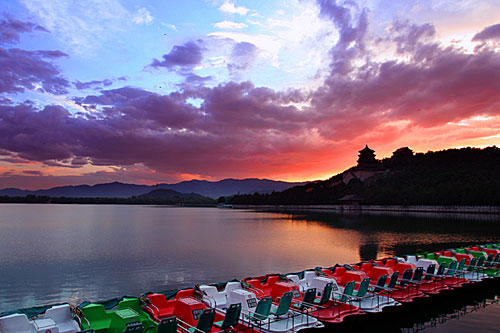 �������������������U�͈@��������