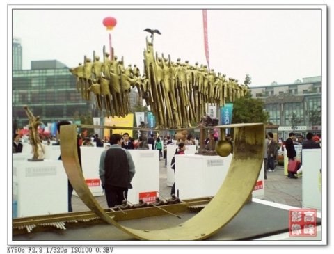 �W�\���ܣ�չ�F�����Ļ�