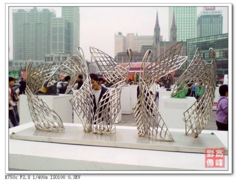 �W�\���ܣ�չ�F�����Ļ�