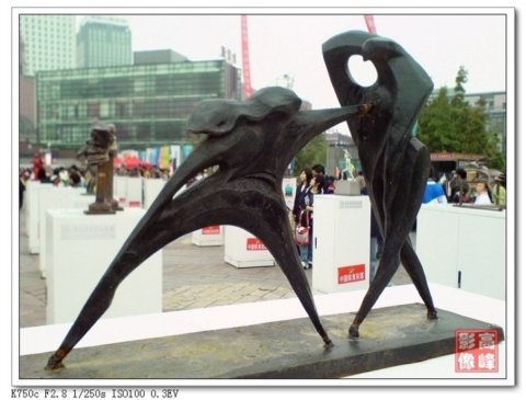 �W�\���ܣ�չ�F�����Ļ�