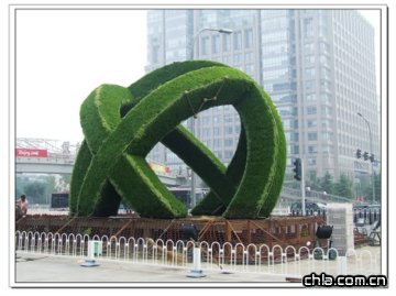 �|��·�ڵĻ���СƷ