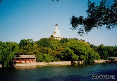 �������@