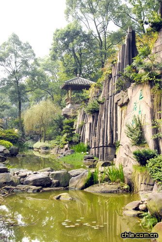 �ؑc��ɽֲ��@