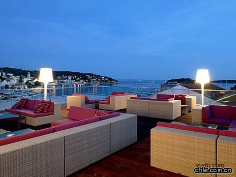 ���_�؁�Adriana�u�I���Ƶ�