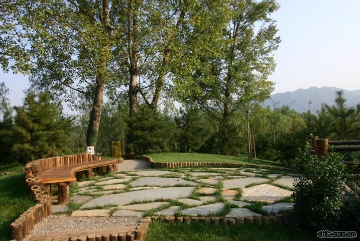 ������Ȫ���@һ�˶ξG������