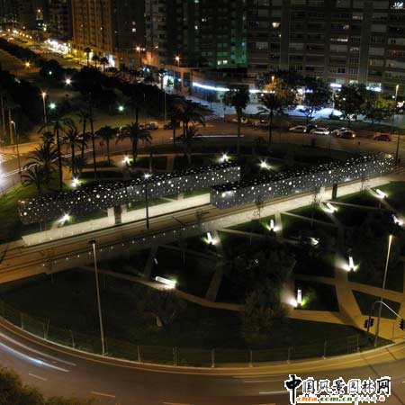 �����������\��܇վ������һ��Ĺ������g