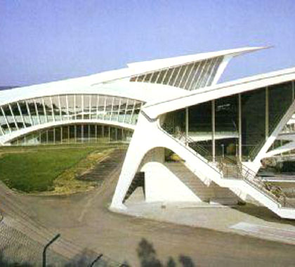 Sondika�C���������������Ͷ���