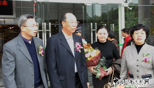 �����е����ù��@�Ļ���(ji��)28���_(k��i)Ļ(�M�D)