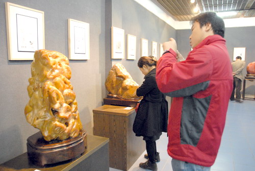 �����е����ù��@�Ļ���(ji��)28���_Ļ(�M�D)