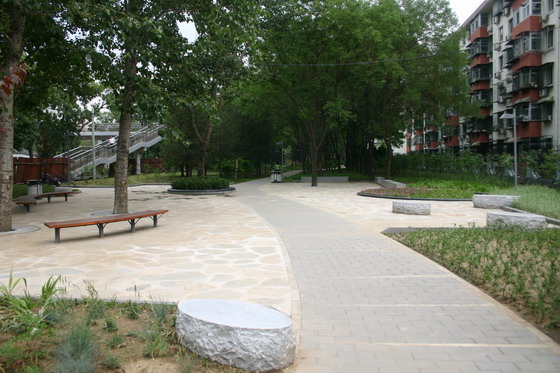 ���A�|·��·�G�����̌WԺ�V��