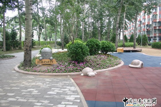 ���A�|·��·�G������ͯȤ�V��(ch��ng)