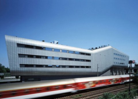 ������˹���lRELAXX�w�������e���� 