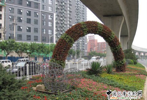 ��Է·�߼ܘ������ĸ��x���G������