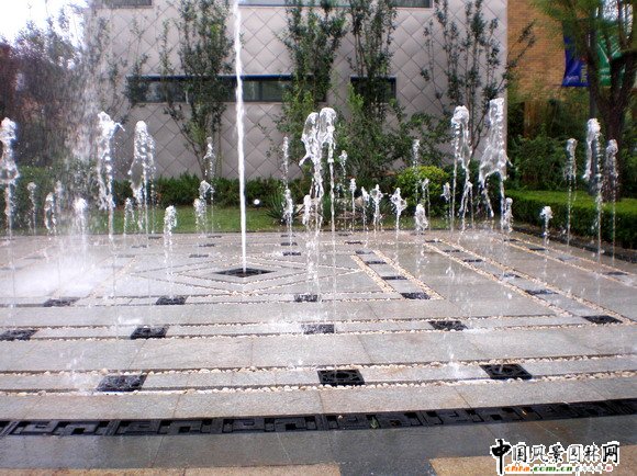 �����e���̘I�־��^����������Ȫ