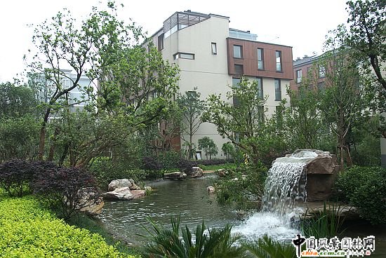 ���ݱ�Ԫ�ɵ�