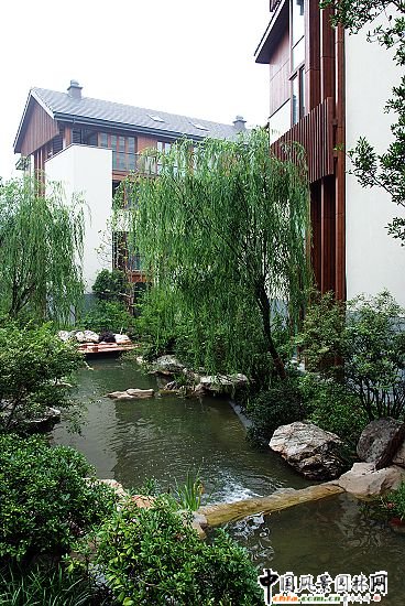 ���ݱ�Ԫ�ɵ�