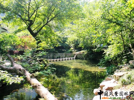 ���ݾ�Ϫ��÷�X�C������1��(bi��o)���^����