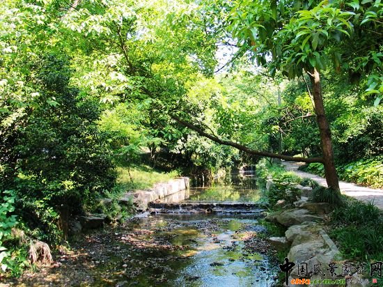 ���ݾ�Ϫ��÷�X�C������1��(bi��o)���^����