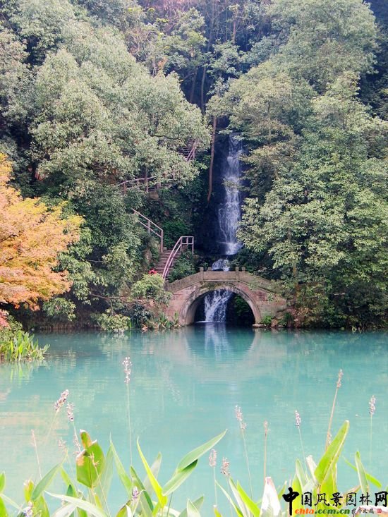 ���ݾ�Ϫ��÷�X�C������1��(bi��o)���^����