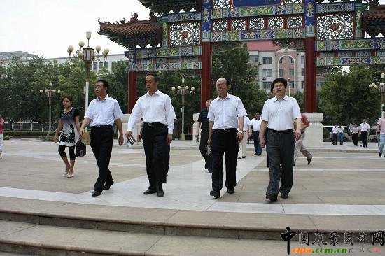 �ӱ�ʡ��ʡ�L(zh��ng)�ζ��A�����O(sh��)�d�d�L(zh��ng)�����e���I(l��ng)��(d��o)ҕ�졢ָ��(d��o)�䰲����