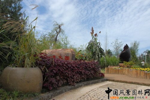 ��(j��)�ψ@���@