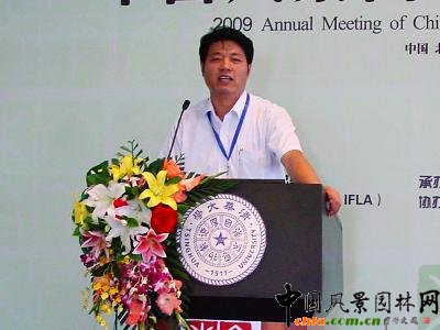 ���ˣ��Ϻ��L���@�ְlչ��ʮ��