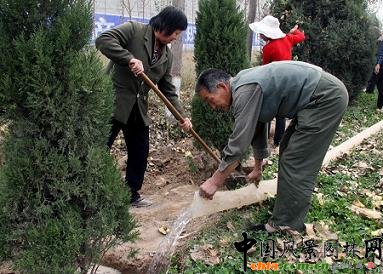 �������h�S�f������＾ֲ��߳�