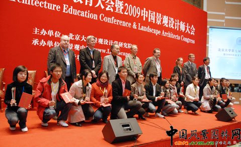 �C���F��