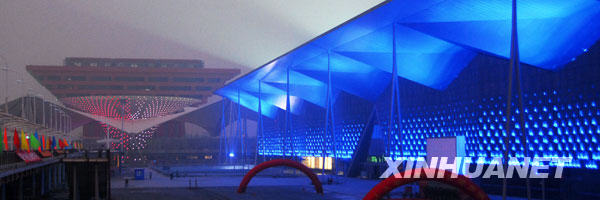 11��8�գ��Ϻ������@�^���}�^�������S��ꖹ�ȡ��M��ҹ���ʟ��{ԇ��