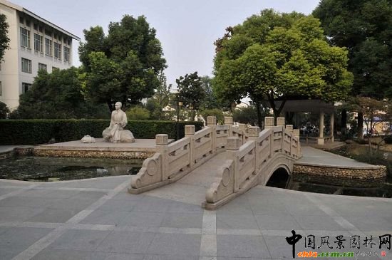 ����Ԫ���ڡ�С�Έ@