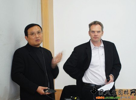 ����12.8�v��