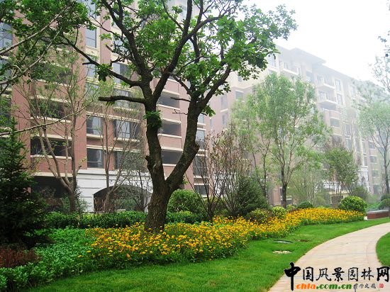 �@�^(q��)��·