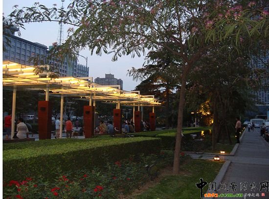 �����hʾ���ε�·�G�����ι���