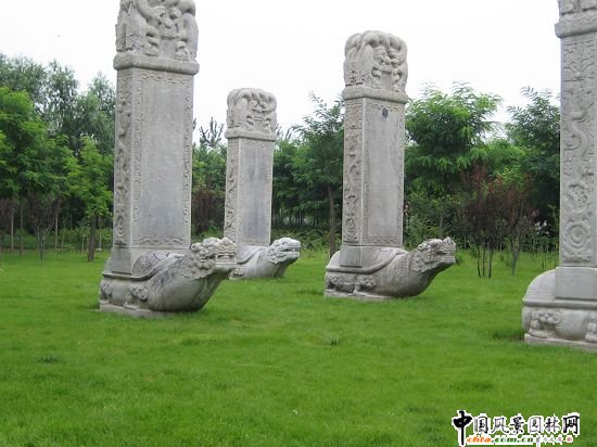 �W�\�山���؅^(q��)�R�r�O(sh��)ʩ�G������һ��(bi��o)��ʯ����