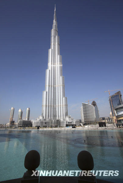 1��4�գ����߳��^(gu��)800�ס����w160�ӵġ��ϰ����������ڰ�����(li��n)�����L(zh��ng)��(gu��)�ϰݡ�������(li��n)�����L(zh��ng)��(gu��)���ڮ�(d��ng)�՞顰�ϰ������e����ɵ�Y�����_(k��i)�@���ߘǴ_�и߶ȵ��i�ס�