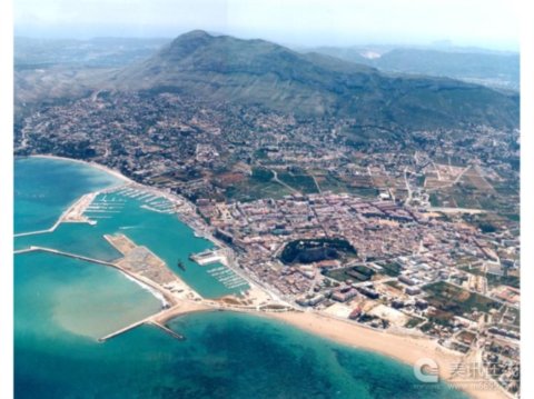 ������Denia�Ļ����@�OӋ