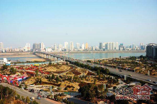 �������m��������