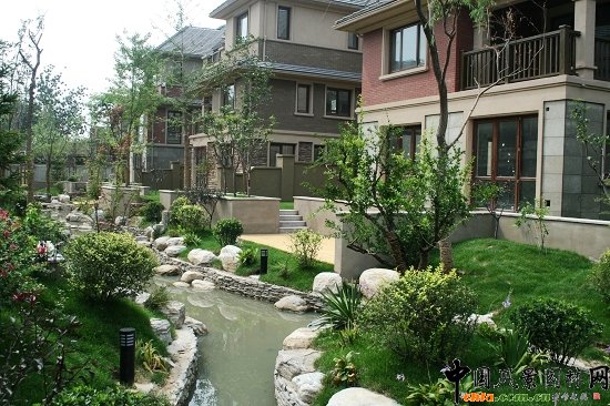 ���Ƕ����υ^(q��)���^