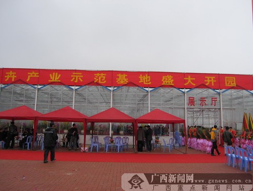 �m�����a������